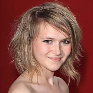 Melissa Suffield Wiki: Pregnant, Baby, Engaged To Married Status