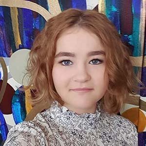 Millicent Simmonds Bio: Parents & Family Details, Birthday, Height