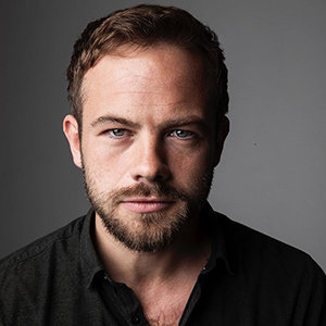 Moe Dunford Bio, Dating, Gay, Family