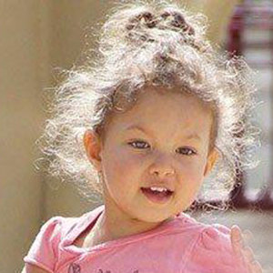Nahla Ariela Aubry Wiki, Age, Birthday, Father, Now