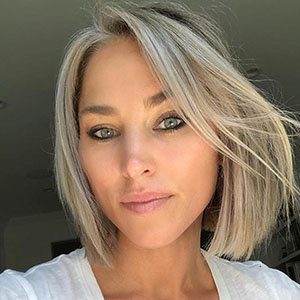 Inside Blissful Marital Life Of Naomi Lowde & Jason Priestley