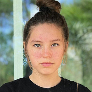 Peyton Coffee Wiki, Boyfriend, Parents, Height