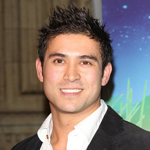 Rav Wilding Wife, Gay, Parents, Salary