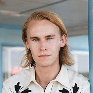 Reprisal's Rhys Wakefield Dating Status Now, Who Is Girlfriend?