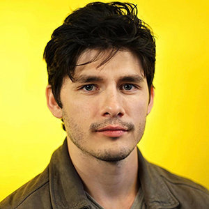Ricardo Hoyos Girlfriend, Gay, Family