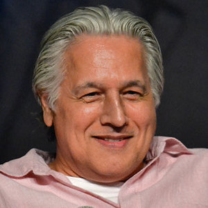 Robert Beltran Married, Wife, Gay, Siblings, Net Worth
