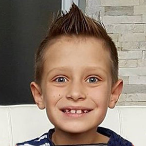 RonaldOMG Wiki, Age, Real Name, Net Worth, Parents, Facts