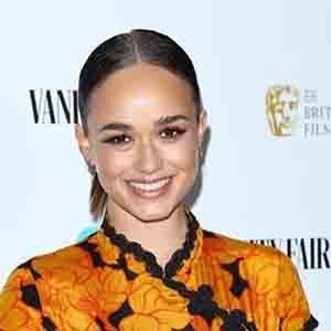 Rose Williams Wiki, Boyfriend, Parents, Height