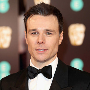 Rupert Evans Married, Gay, Girlfriend, Dating