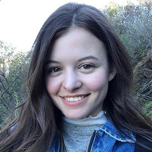 Sara Waisglass Parents, Siblings, Dating, Net Worth