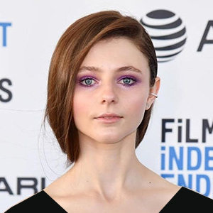 Thomasin McKenzie Bio, Parents, Dating Status