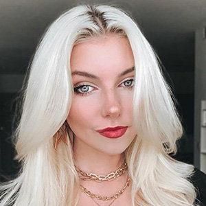 TikTok Star Brooke Barry Wiki, Net Worth, Family, How Old Is She?