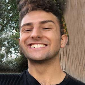 What's Twaimz Real Name? Girlfriend, Dating Life, Tour