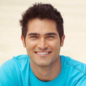 Tyler Hoechlin Girlfriend, Gay, Ethnicity, Parents