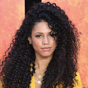 Vick Hope Wiki, Age, Boyfriend, Parents, Net Worth, TV Shows