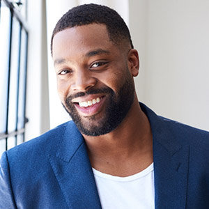 LaRoyce Hawkins Girlfriend, Wife, Salary, Net Worth
