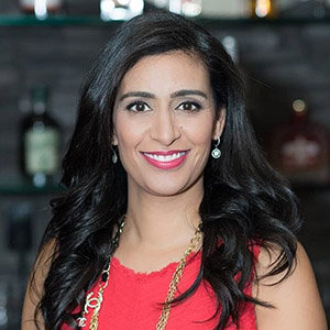 Manjit Minhas Wiki: Net Worth, Husband, Married